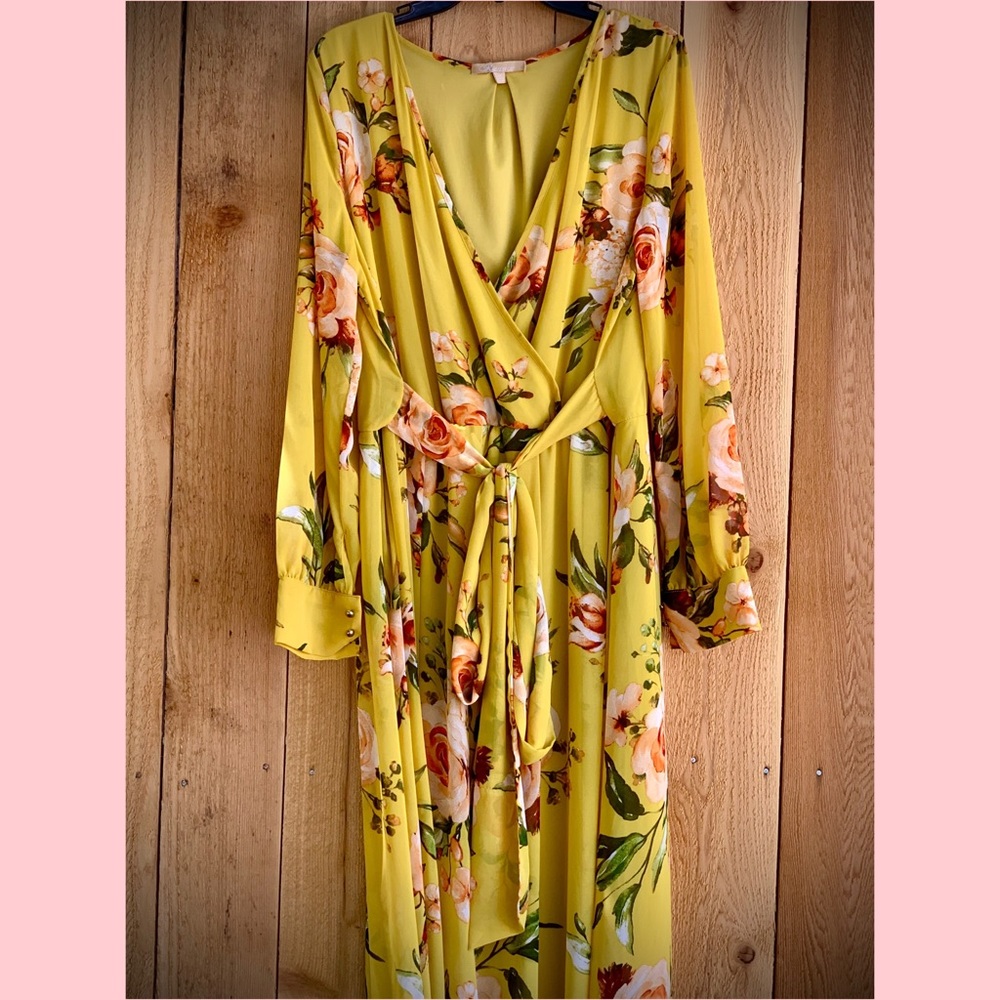 Yellow floral plus size Ricarica maxi dress